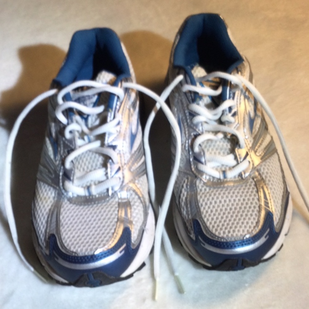 BROOKS ANDRENALINE 9, GTS RUNNING SHOES - Picture 12 of 12
